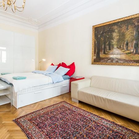 Beautiful Viennese Apartment Екстериор снимка