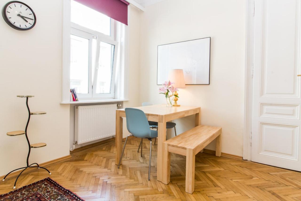 Beautiful Viennese Apartment Екстериор снимка