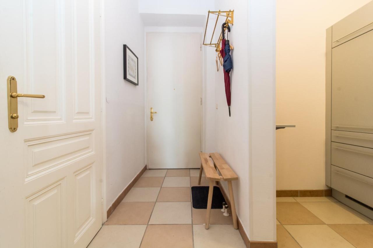 Beautiful Viennese Apartment Екстериор снимка