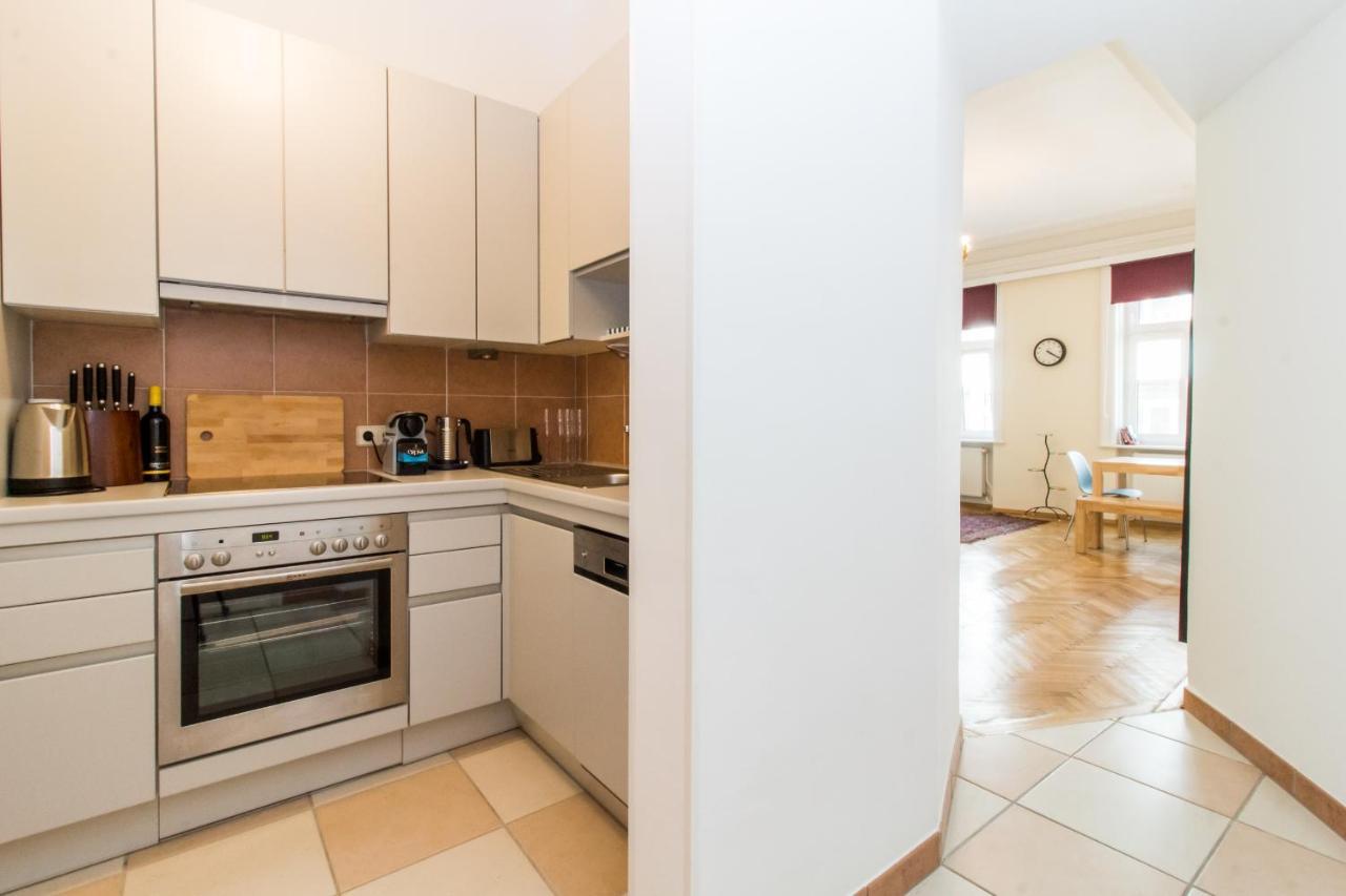 Beautiful Viennese Apartment Екстериор снимка